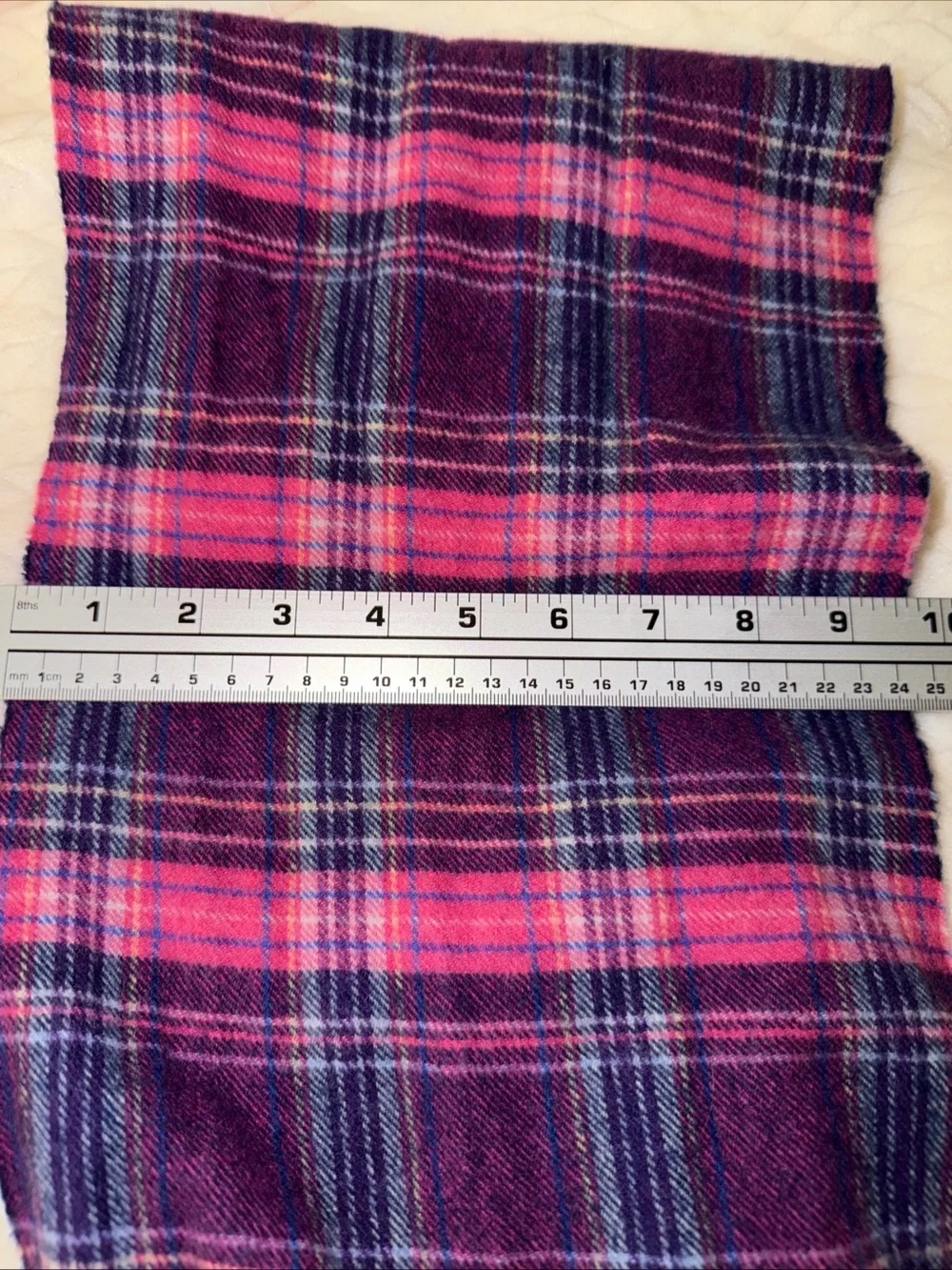 Coach Plaid wool cashmere Fringe Scarf in Pink & Purple - Picture 3 of 3